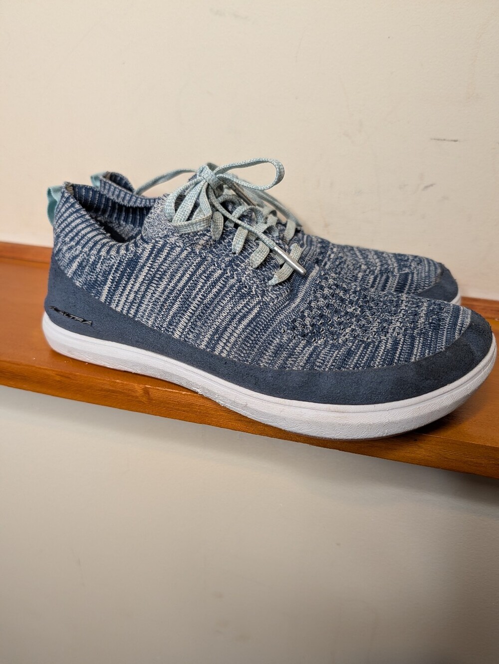 Altra Vista Knit Sneakers Blue White Zero Drop Footshape Toe Box 8.5